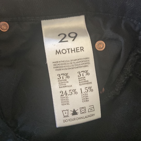 Mother jeans low rise, slight flare.  Great condition. - Picture 5 of 5